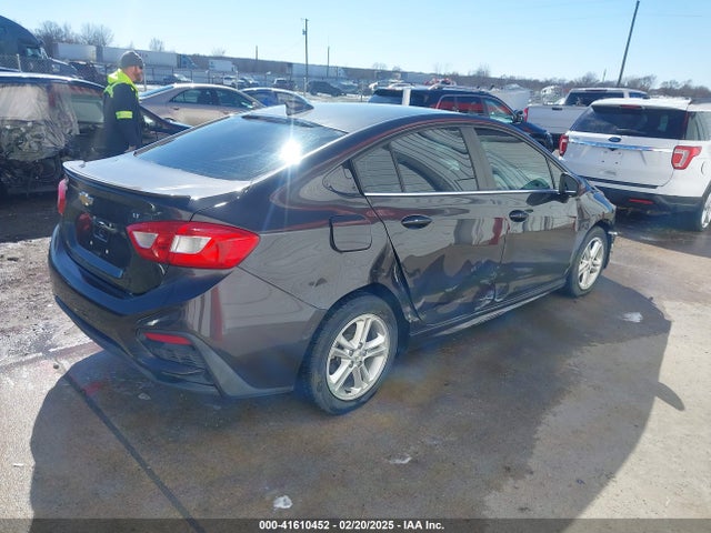 1G1BE5SM6H7206703 Chevrolet Cruze Lt Auto
