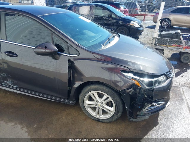 1G1BE5SM6H7206703 Chevrolet Cruze Lt Auto