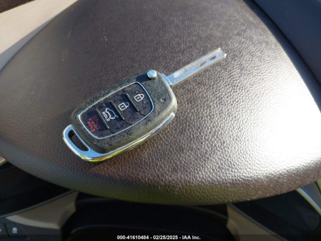 5XYZUDLB7HG494783 Hyundai Santa Fe Sport 2.4l