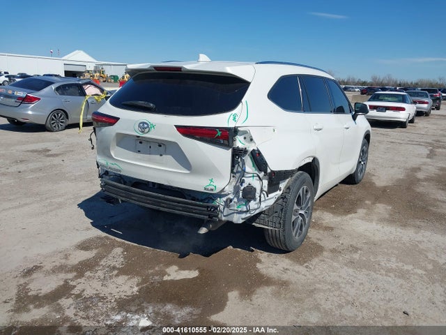 5TDGZRAH2LS016697 Toyota Highlander Xle
