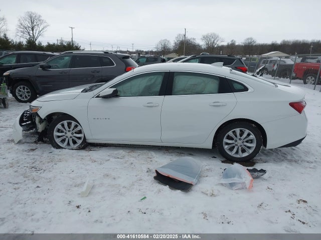 1G1ZD5ST8NF147440 Chevrolet Malibu Fwd Lt