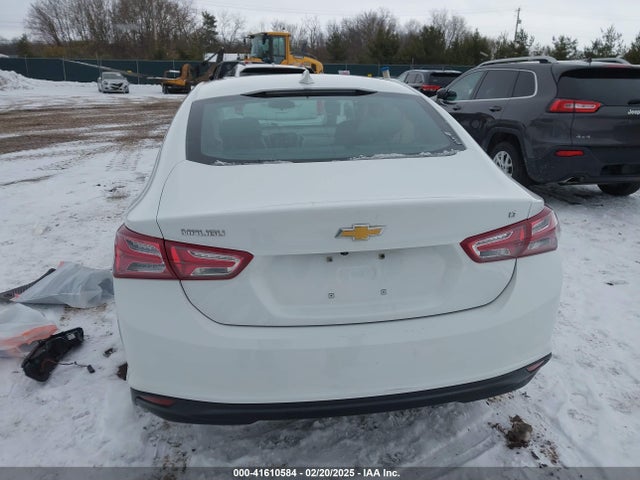1G1ZD5ST8NF147440 Chevrolet Malibu Fwd Lt