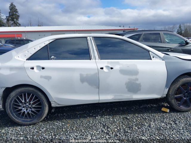 4T1BF1FK1HU756118 Toyota CAMRY SE