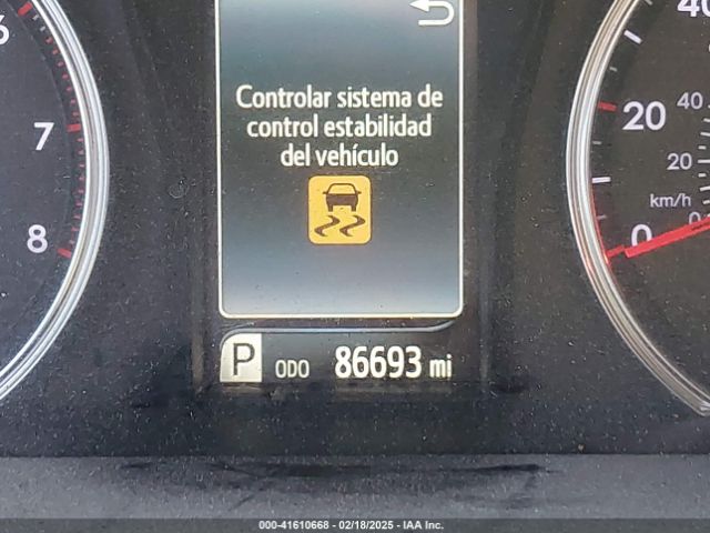 4T1BF1FK1HU756118 Toyota CAMRY SE