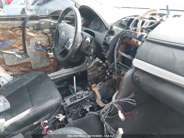 4T1BF1FK1HU756118 Toyota CAMRY SE