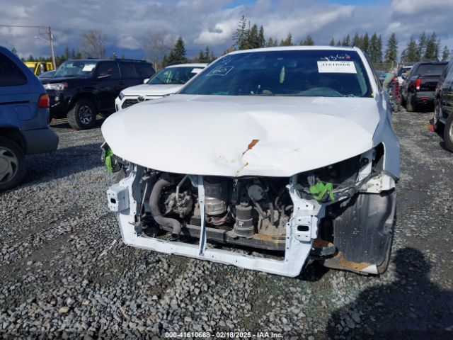 4T1BF1FK1HU756118 Toyota CAMRY SE