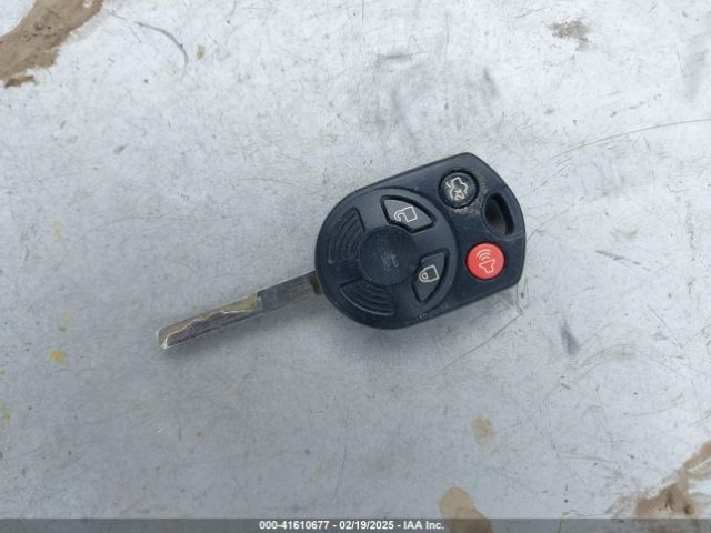 1FADP3K24FL384245 Ford FOCUS SE