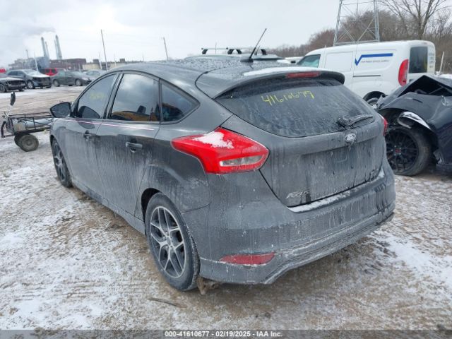1FADP3K24FL384245 Ford FOCUS SE