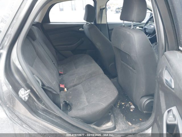 1FADP3K24FL384245 Ford FOCUS SE