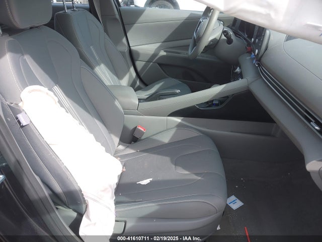 5NPLM4AG1MH035482 Hyundai ELANTRA SEL