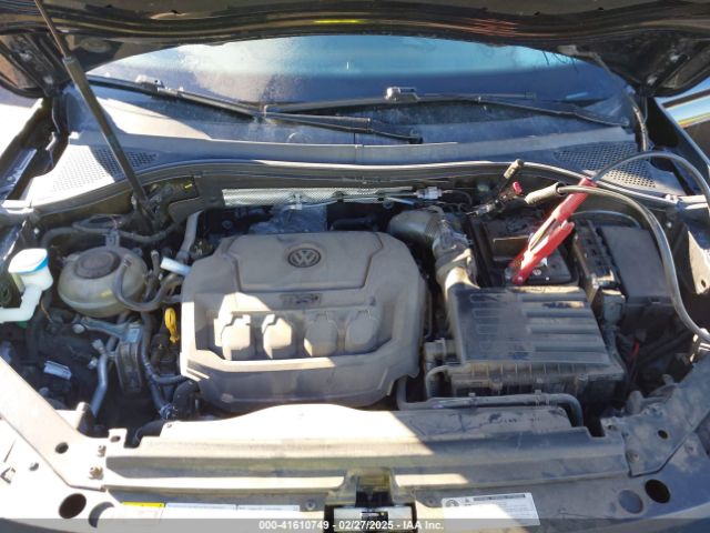 3VV0B7AX9JM209722 Volkswagen Tiguan 2.0t S