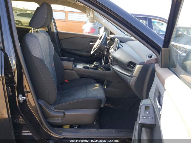 JN8BT3BA0PW437998 Nissan Rogue Sv Fwd