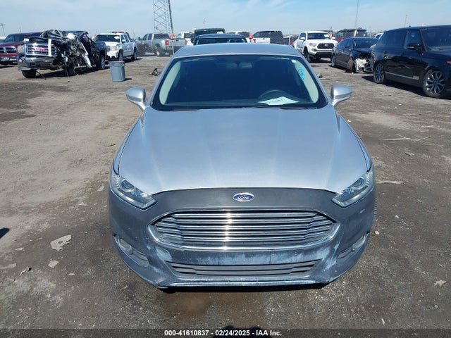 3FA6P0H77GR159881 Ford FUSION SE