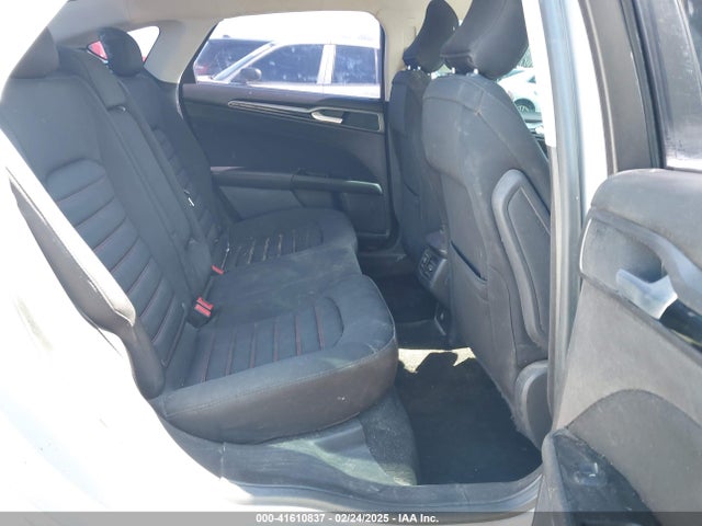 3FA6P0H77GR159881 Ford FUSION SE