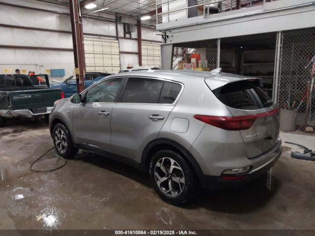 KNDPMCAC8M7887583 KIA Sportage Lx