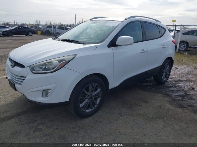 KM8JU3AG9FU997017 Hyundai TUCSON SE