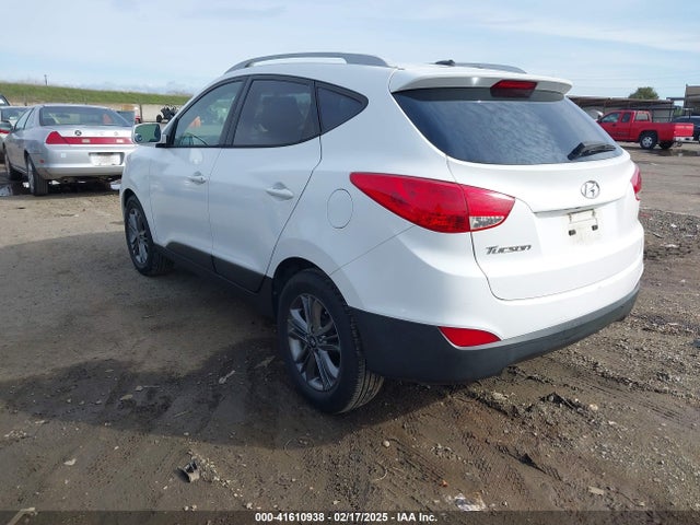 KM8JU3AG9FU997017 Hyundai TUCSON SE