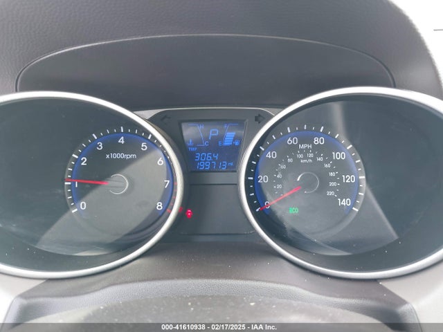 KM8JU3AG9FU997017 Hyundai TUCSON SE