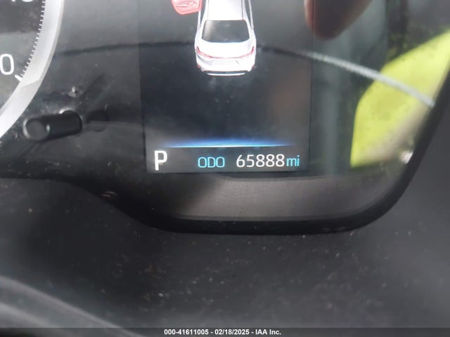 5YFEPRAEXLP083267 Toyota COROLLA LE