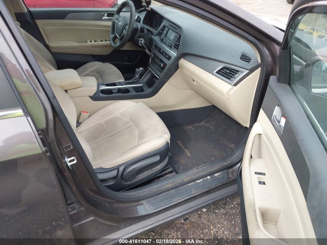 Hyundai SONATA SE 2015 5NPE24AF0FH243216 Image 5