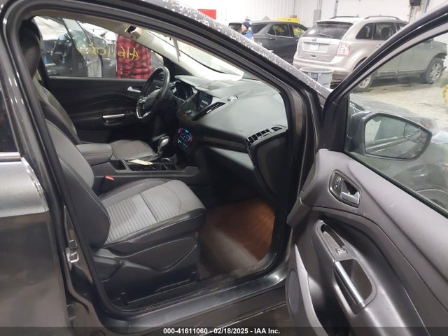 1FMCU9GD2KUA47133 Ford ESCAPE SE