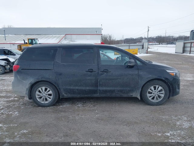 KNDMB5C1XF6030674 KIA SEDONA LX