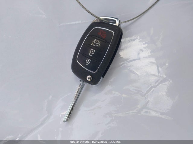 5NPE24AF8FH242864 Hyundai SONATA SE