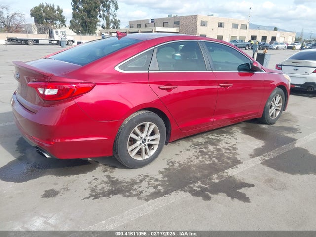 5NPE24AF8FH242864 Hyundai SONATA SE