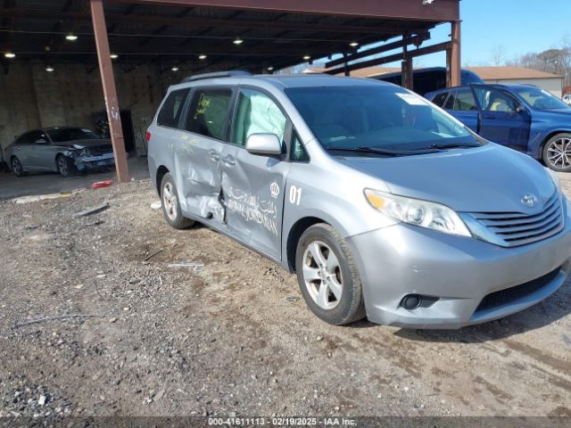 2015 TOYOTA SIENNA 5TDKK3DC1FS661065