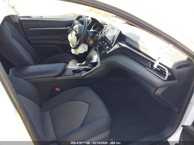 4T1C11AK0NU637532 Toyota CAMRY LE