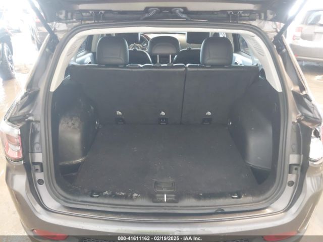 3C4NJDDB7MT564422 Jeep Compass Trailhawk 4x4