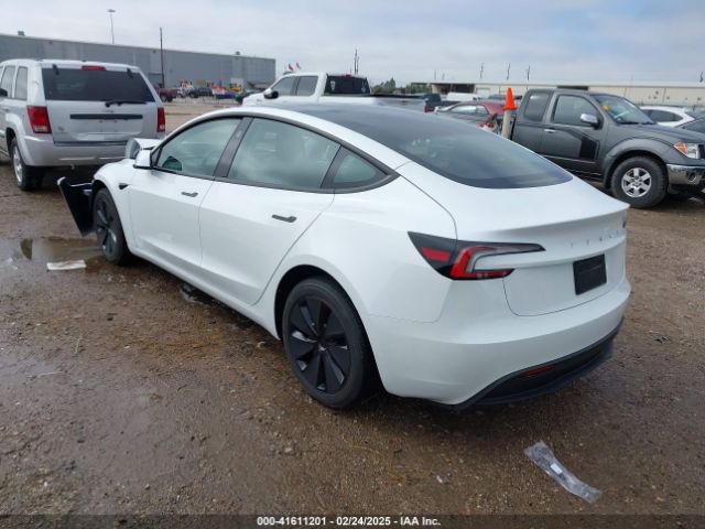 2025 TESLA MODEL 3 5YJ3E1EB9SF904223 Photo 2