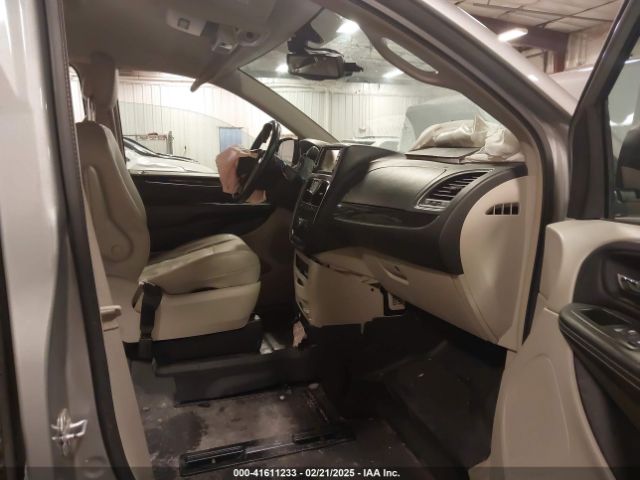 2013 CHRYSLER TOWN & COUNTRY 2C4RC1BG8DR776760 Photo 4