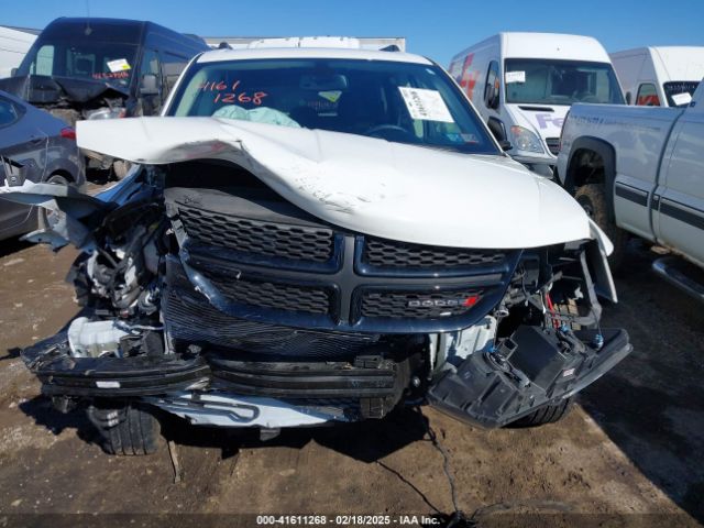 3C4PDCAB7JT521046 Dodge JOURNEY SE