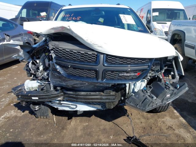 3C4PDCAB7JT521046 Dodge JOURNEY SE