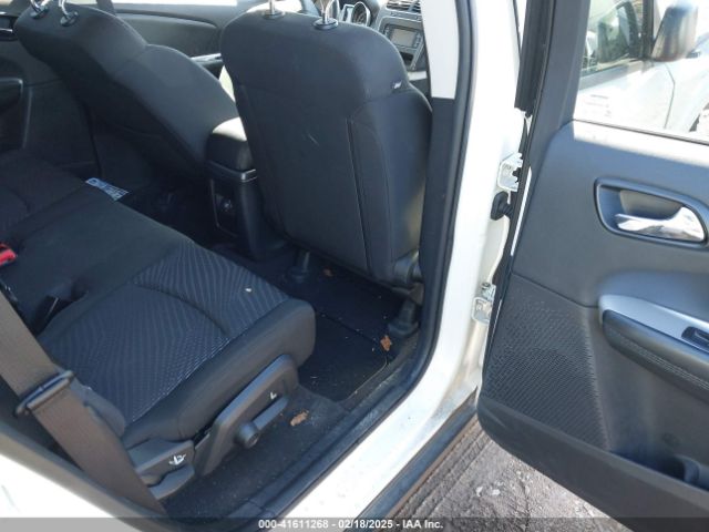3C4PDCAB7JT521046 Dodge JOURNEY SE