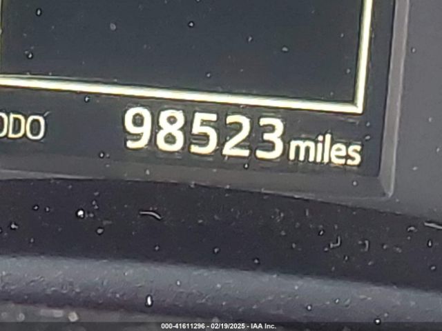 5YFBURHE3KP884915 Toyota COROLLA SE