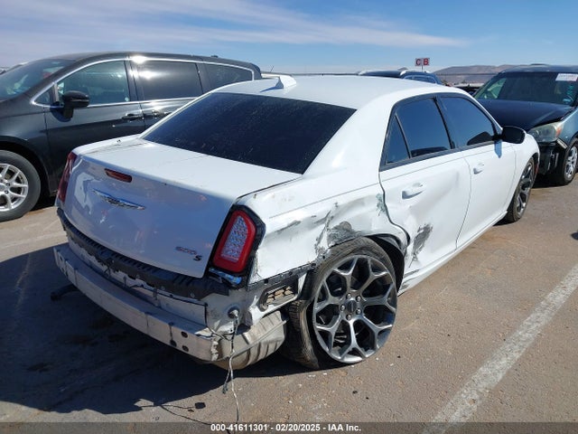 2C3CCABG8HH564320 Chrysler 300 300s