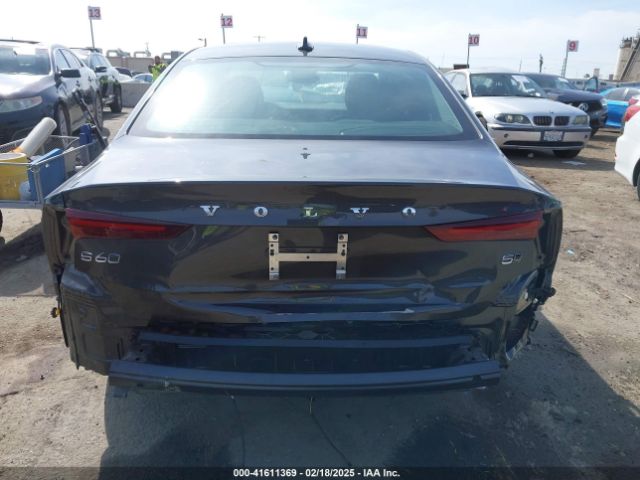 7JRL12TLXRG305460 Volvo S60 B5 Plus Dark Theme