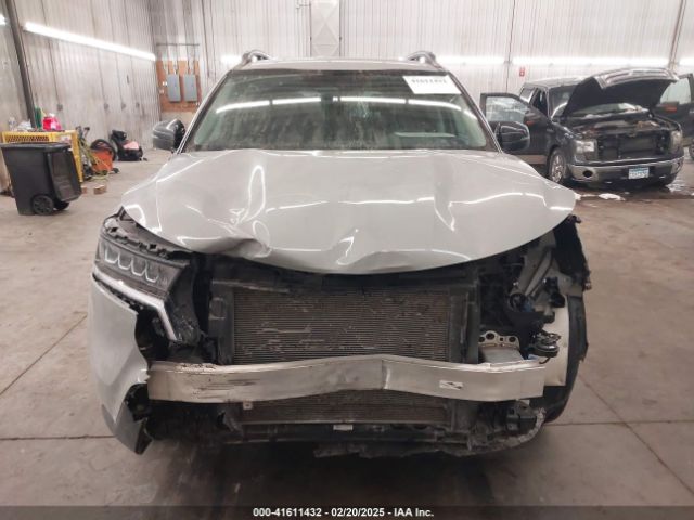 5XYRLDLC5NG117800 KIA Sorento X-line S