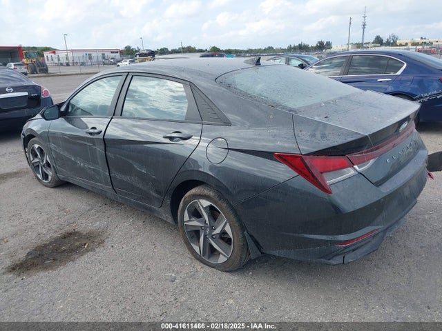 5NPLS4AG6PH112289 Hyundai ELANTRA SEL