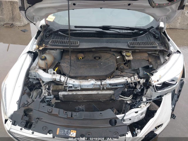 1FMCU9J96HUC01470 Ford Escape Titanium