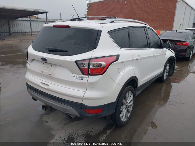 1FMCU9J96HUC01470 Ford Escape Titanium