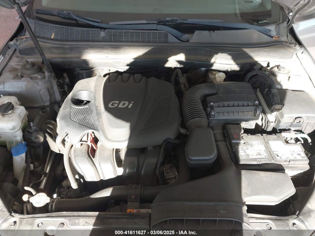5XXGM4A77FG415572 KIA Optima Lx