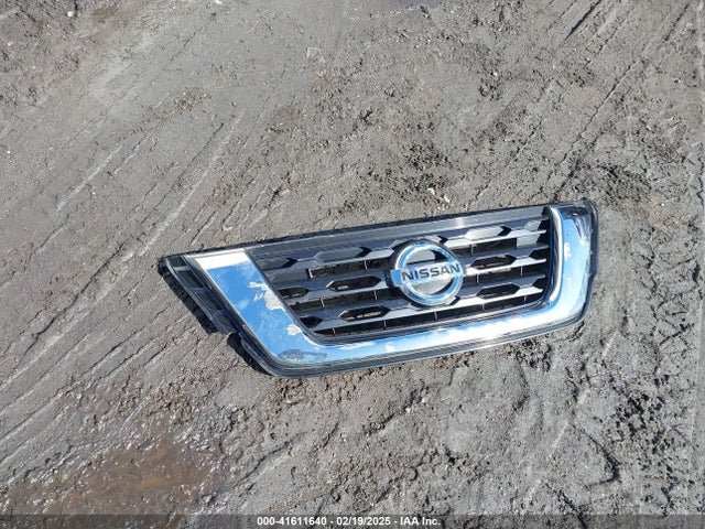 5N1DR2MM4JC667617 Nissan Pathfinder S