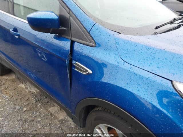 1FMCU0HD4KUB93981 Ford ESCAPE SEL