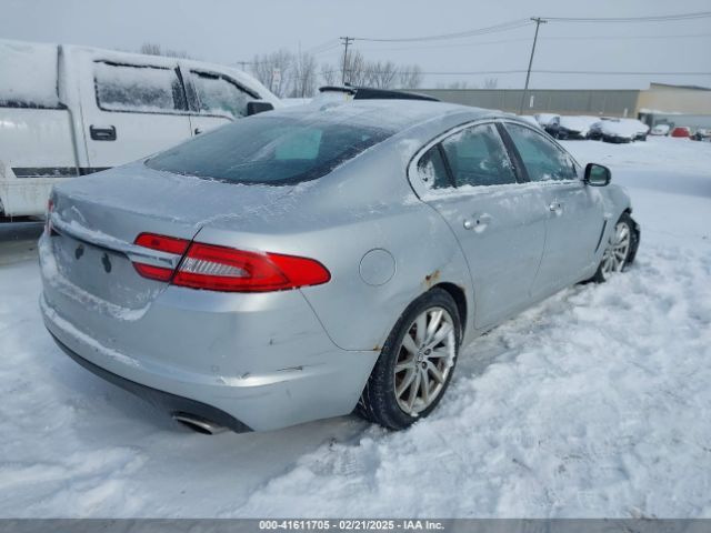 2012 JAGUAR XF SAJWA0FB1CLS34684 Photo 3