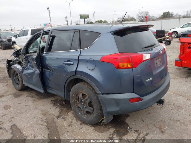 2T3ZFREV7EW081760 Toyota RAV4 LE