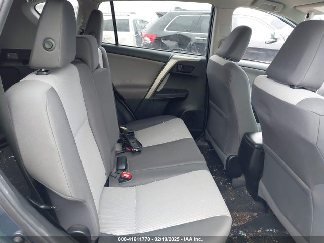 2T3ZFREV7EW081760 Toyota RAV4 LE