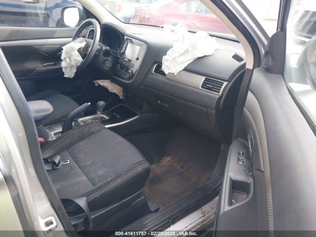 2018 MITSUBISHI OUTLANDER JA4AZ3A36JZ062448 Photo 4